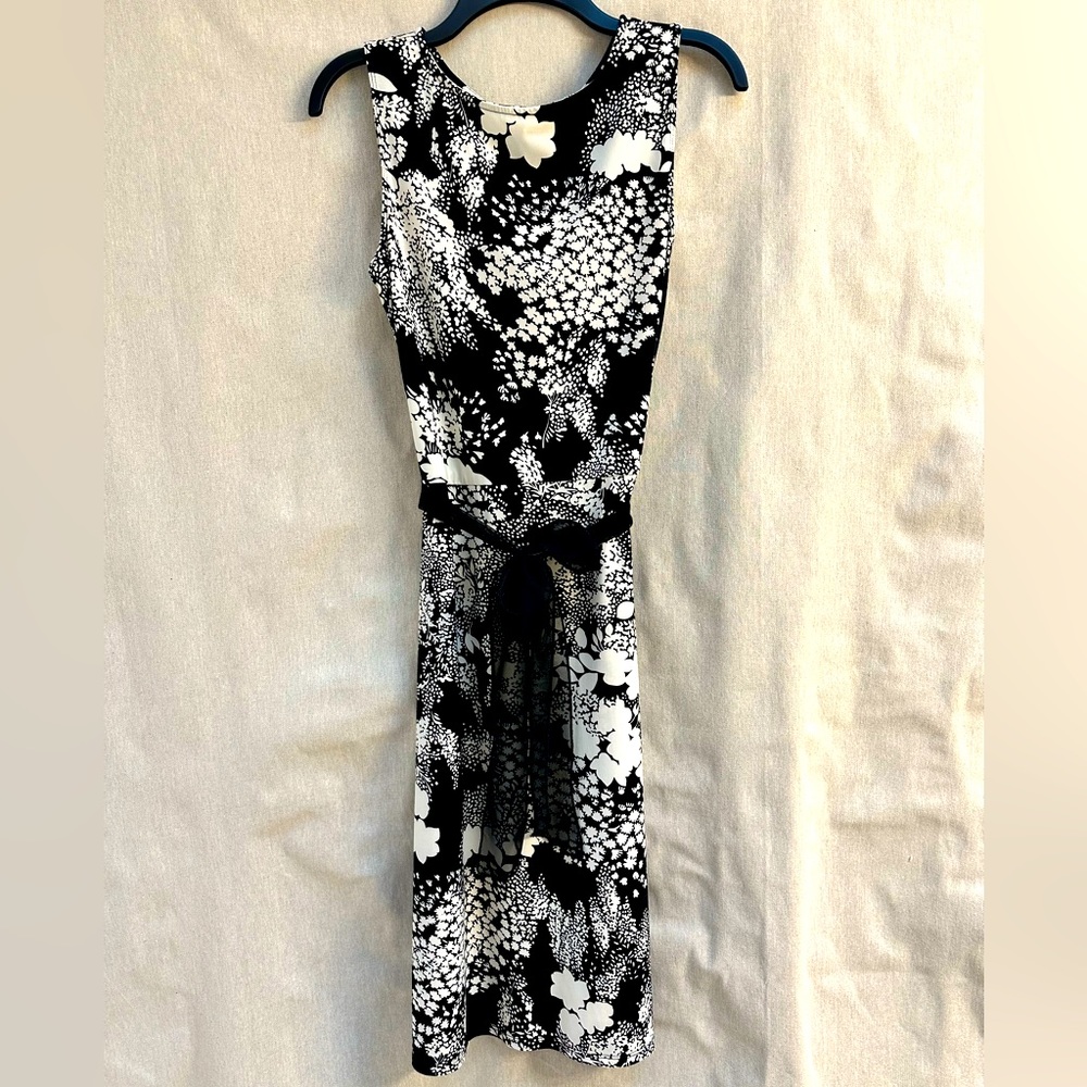 Women’s Merona Sleeveless Floral Print Dress With Sheer Waist Tie
